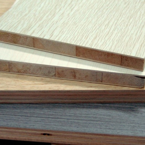 如何解決膠合板的強度低的問題？