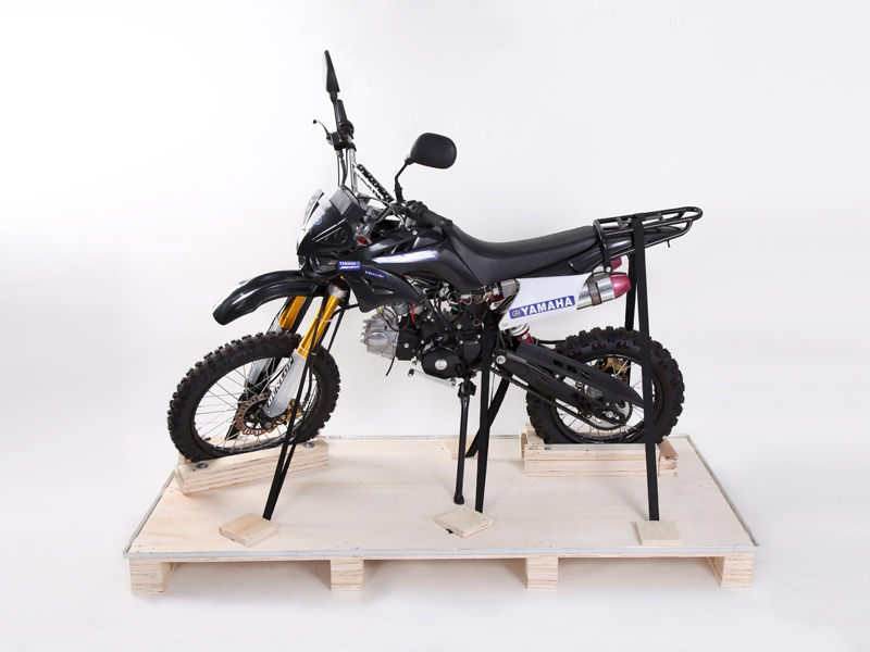 膠合板托盤(pán)和熏蒸托盤(pán)哪個(gè)更適合做出口木托盤(pán)？